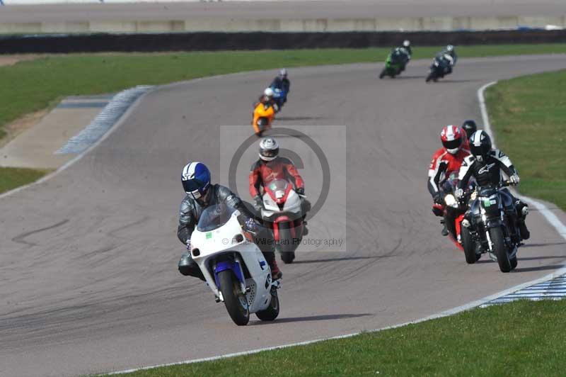 Rockingham no limits trackday;enduro digital images;event digital images;eventdigitalimages;no limits trackdays;peter wileman photography;racing digital images;rockingham raceway northamptonshire;rockingham trackday photographs;trackday digital images;trackday photos