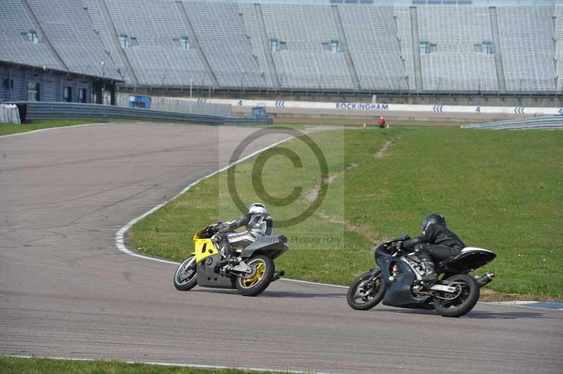 Rockingham no limits trackday;enduro digital images;event digital images;eventdigitalimages;no limits trackdays;peter wileman photography;racing digital images;rockingham raceway northamptonshire;rockingham trackday photographs;trackday digital images;trackday photos