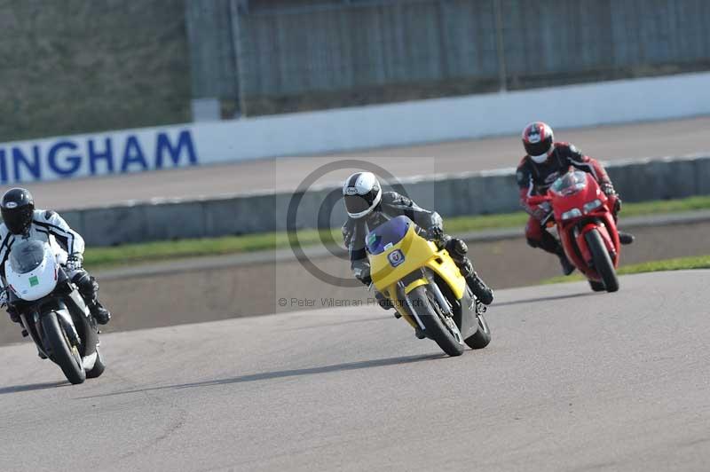 Rockingham no limits trackday;enduro digital images;event digital images;eventdigitalimages;no limits trackdays;peter wileman photography;racing digital images;rockingham raceway northamptonshire;rockingham trackday photographs;trackday digital images;trackday photos