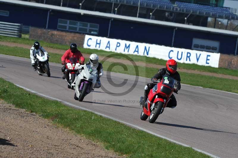 Rockingham no limits trackday;enduro digital images;event digital images;eventdigitalimages;no limits trackdays;peter wileman photography;racing digital images;rockingham raceway northamptonshire;rockingham trackday photographs;trackday digital images;trackday photos