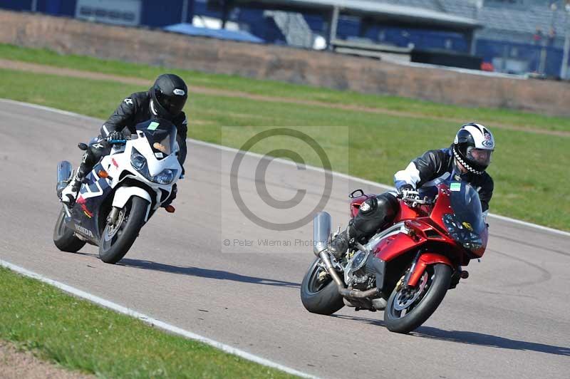 Rockingham no limits trackday;enduro digital images;event digital images;eventdigitalimages;no limits trackdays;peter wileman photography;racing digital images;rockingham raceway northamptonshire;rockingham trackday photographs;trackday digital images;trackday photos