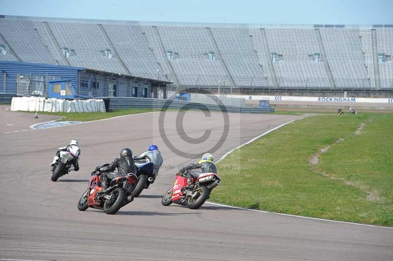 Rockingham no limits trackday;enduro digital images;event digital images;eventdigitalimages;no limits trackdays;peter wileman photography;racing digital images;rockingham raceway northamptonshire;rockingham trackday photographs;trackday digital images;trackday photos