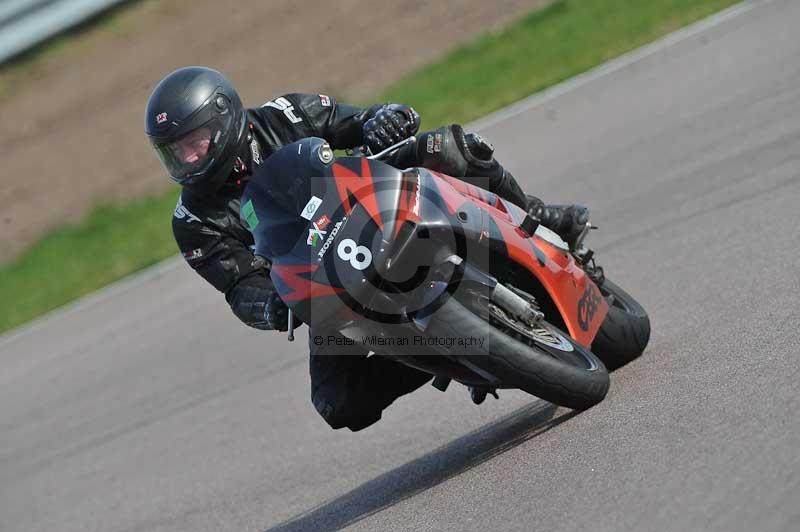 Rockingham no limits trackday;enduro digital images;event digital images;eventdigitalimages;no limits trackdays;peter wileman photography;racing digital images;rockingham raceway northamptonshire;rockingham trackday photographs;trackday digital images;trackday photos