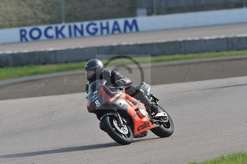 Rockingham no limits trackday;enduro digital images;event digital images;eventdigitalimages;no limits trackdays;peter wileman photography;racing digital images;rockingham raceway northamptonshire;rockingham trackday photographs;trackday digital images;trackday photos