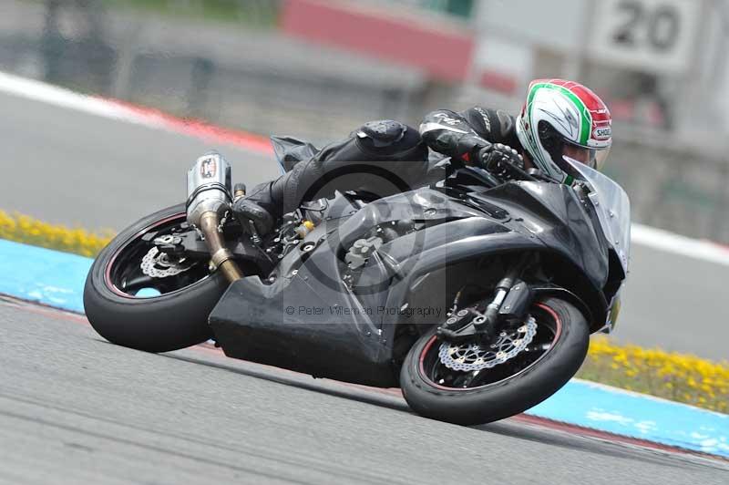 march 2010;motorbikes;no limits;peter wileman photography;portimao;portugal;trackday;trackday digital images