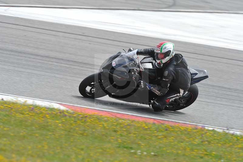 march 2010;motorbikes;no limits;peter wileman photography;portimao;portugal;trackday;trackday digital images