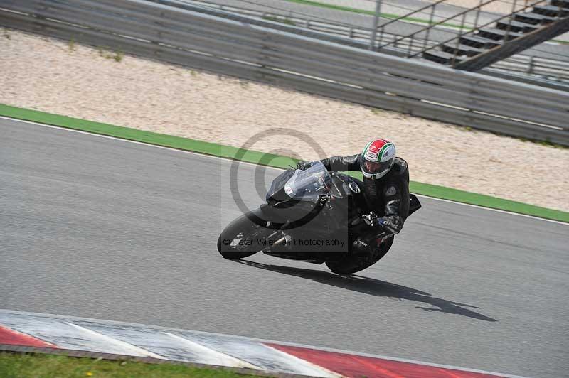 march 2010;motorbikes;no limits;peter wileman photography;portimao;portugal;trackday;trackday digital images