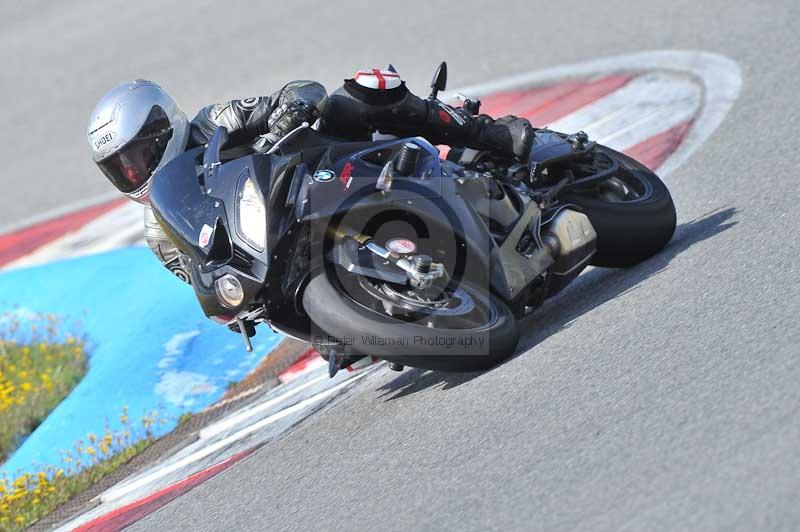 march 2010;motorbikes;no limits;peter wileman photography;portimao;portugal;trackday;trackday digital images