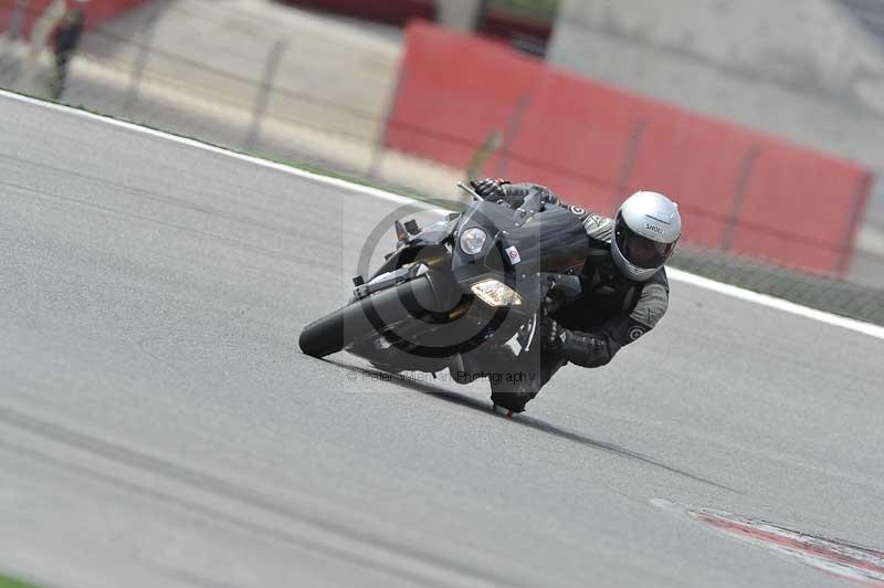 march 2010;motorbikes;no limits;peter wileman photography;portimao;portugal;trackday;trackday digital images