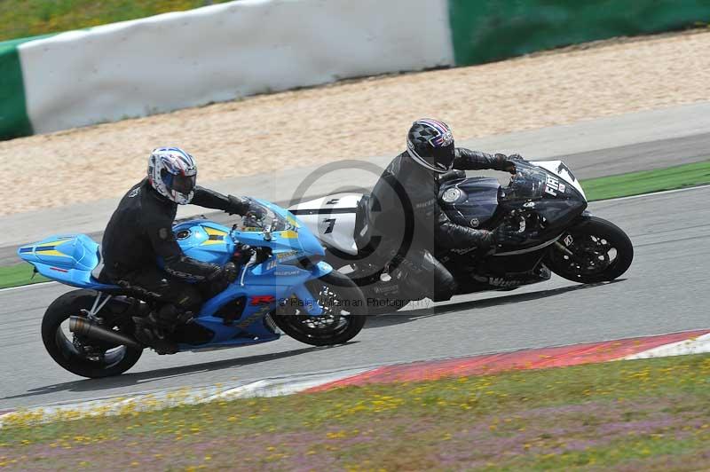 march 2010;motorbikes;no limits;peter wileman photography;portimao;portugal;trackday;trackday digital images