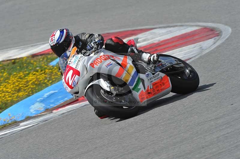 march 2010;motorbikes;no limits;peter wileman photography;portimao;portugal;trackday;trackday digital images