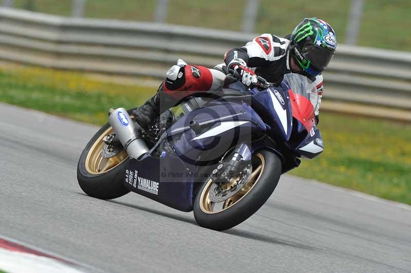 march 2010;motorbikes;no limits;peter wileman photography;portimao;portugal;trackday;trackday digital images