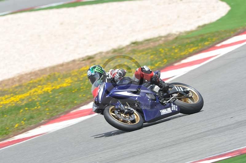 march 2010;motorbikes;no limits;peter wileman photography;portimao;portugal;trackday;trackday digital images