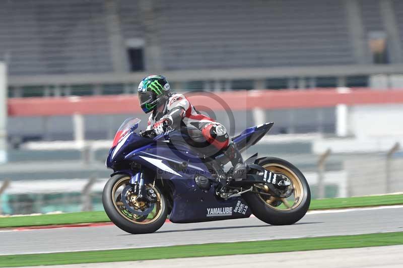 march 2010;motorbikes;no limits;peter wileman photography;portimao;portugal;trackday;trackday digital images