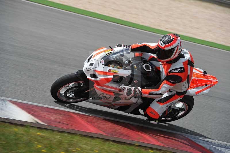 march 2010;motorbikes;no limits;peter wileman photography;portimao;portugal;trackday;trackday digital images