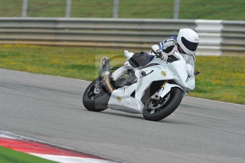 march 2010;motorbikes;no limits;peter wileman photography;portimao;portugal;trackday;trackday digital images