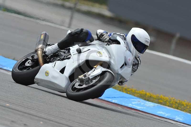 march 2010;motorbikes;no limits;peter wileman photography;portimao;portugal;trackday;trackday digital images