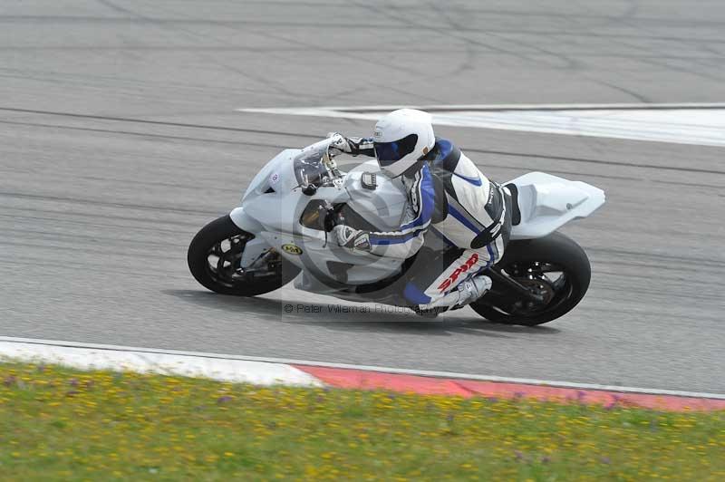 march 2010;motorbikes;no limits;peter wileman photography;portimao;portugal;trackday;trackday digital images