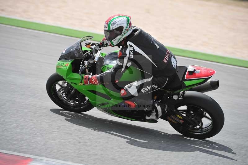 march 2010;motorbikes;no limits;peter wileman photography;portimao;portugal;trackday;trackday digital images