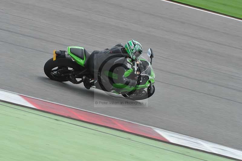 march 2010;motorbikes;no limits;peter wileman photography;portimao;portugal;trackday;trackday digital images