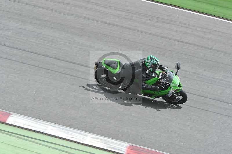 march 2010;motorbikes;no limits;peter wileman photography;portimao;portugal;trackday;trackday digital images