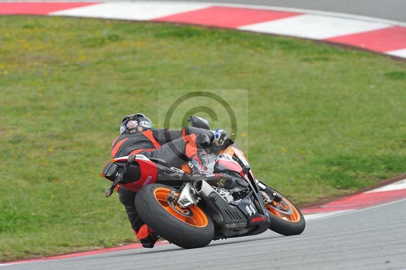 march 2010;motorbikes;no limits;peter wileman photography;portimao;portugal;trackday;trackday digital images