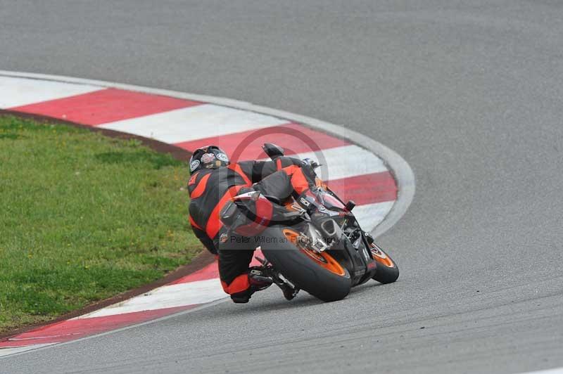 march 2010;motorbikes;no limits;peter wileman photography;portimao;portugal;trackday;trackday digital images