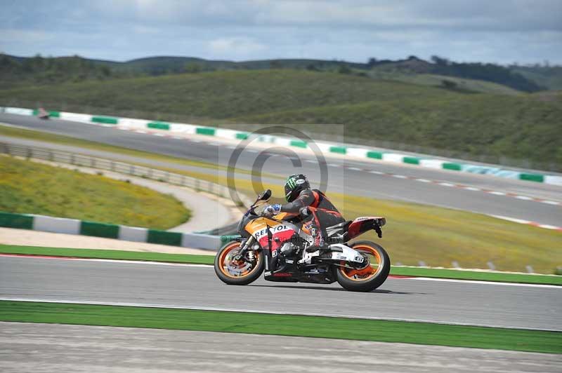 march 2010;motorbikes;no limits;peter wileman photography;portimao;portugal;trackday;trackday digital images