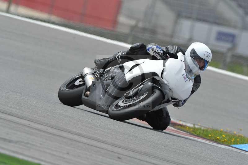 march 2010;motorbikes;no limits;peter wileman photography;portimao;portugal;trackday;trackday digital images