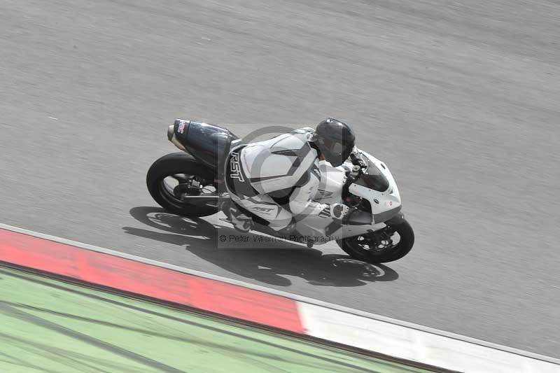 march 2010;motorbikes;no limits;peter wileman photography;portimao;portugal;trackday;trackday digital images