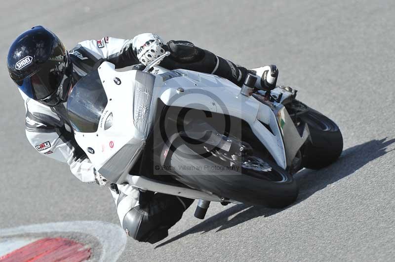 march 2010;motorbikes;no limits;peter wileman photography;portimao;portugal;trackday;trackday digital images