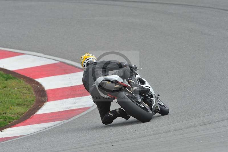 march 2010;motorbikes;no limits;peter wileman photography;portimao;portugal;trackday;trackday digital images