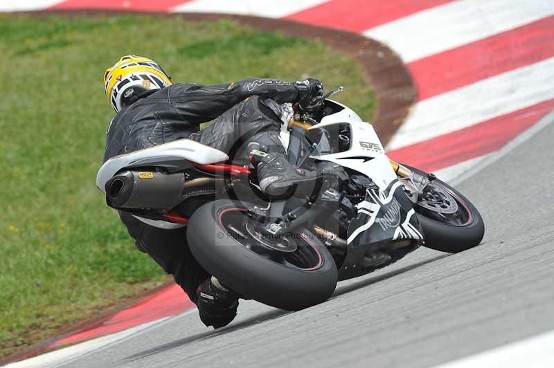 march 2010;motorbikes;no limits;peter wileman photography;portimao;portugal;trackday;trackday digital images