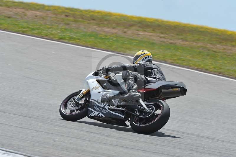 march 2010;motorbikes;no limits;peter wileman photography;portimao;portugal;trackday;trackday digital images