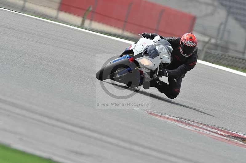 march 2010;motorbikes;no limits;peter wileman photography;portimao;portugal;trackday;trackday digital images