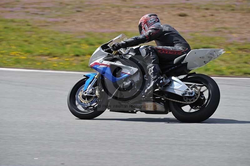 march 2010;motorbikes;no limits;peter wileman photography;portimao;portugal;trackday;trackday digital images