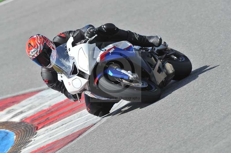 march 2010;motorbikes;no limits;peter wileman photography;portimao;portugal;trackday;trackday digital images