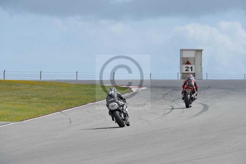 march 2010;motorbikes;no limits;peter wileman photography;portimao;portugal;trackday;trackday digital images