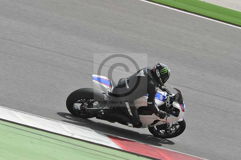 march 2010;motorbikes;no limits;peter wileman photography;portimao;portugal;trackday;trackday digital images