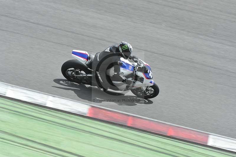 march 2010;motorbikes;no limits;peter wileman photography;portimao;portugal;trackday;trackday digital images