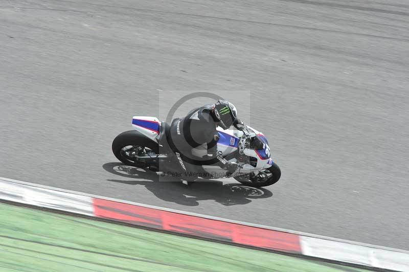 march 2010;motorbikes;no limits;peter wileman photography;portimao;portugal;trackday;trackday digital images