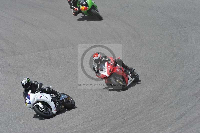 march 2010;motorbikes;no limits;peter wileman photography;portimao;portugal;trackday;trackday digital images