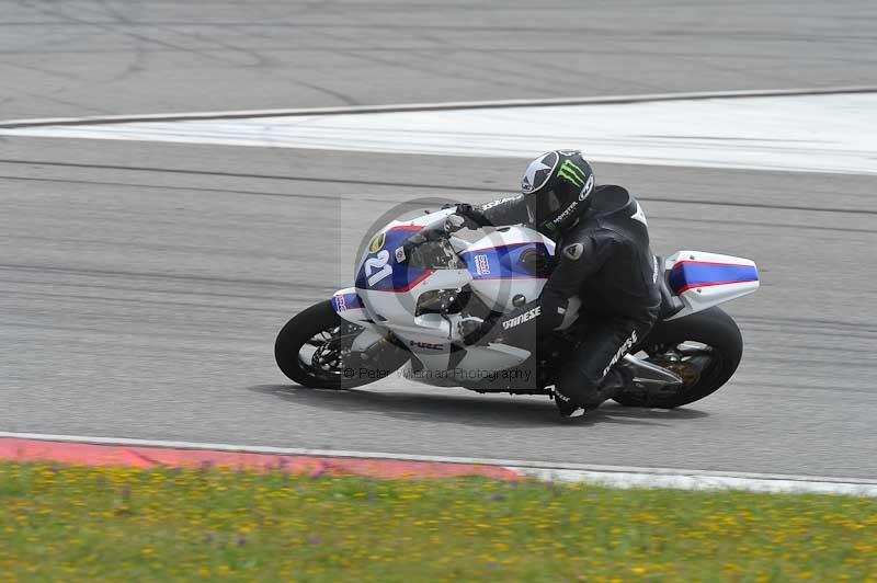 march 2010;motorbikes;no limits;peter wileman photography;portimao;portugal;trackday;trackday digital images