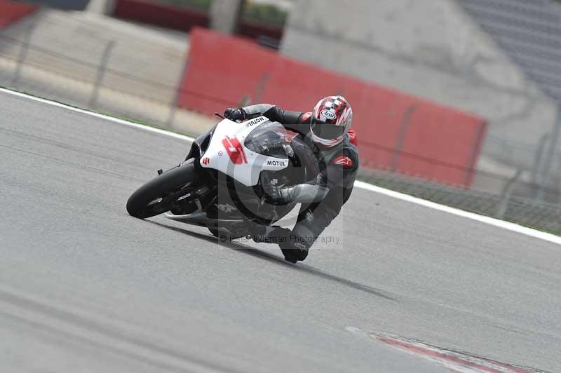 march 2010;motorbikes;no limits;peter wileman photography;portimao;portugal;trackday;trackday digital images