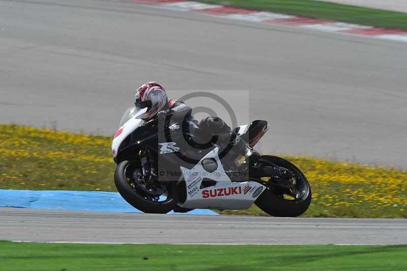 march 2010;motorbikes;no limits;peter wileman photography;portimao;portugal;trackday;trackday digital images