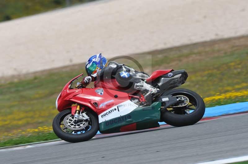 march 2010;motorbikes;no limits;peter wileman photography;portimao;portugal;trackday;trackday digital images