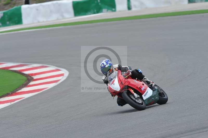 march 2010;motorbikes;no limits;peter wileman photography;portimao;portugal;trackday;trackday digital images