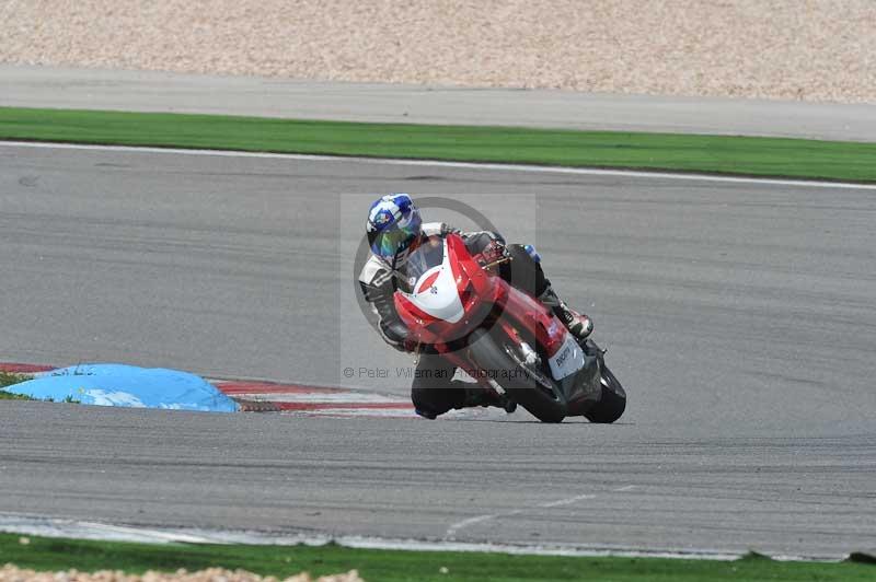 march 2010;motorbikes;no limits;peter wileman photography;portimao;portugal;trackday;trackday digital images