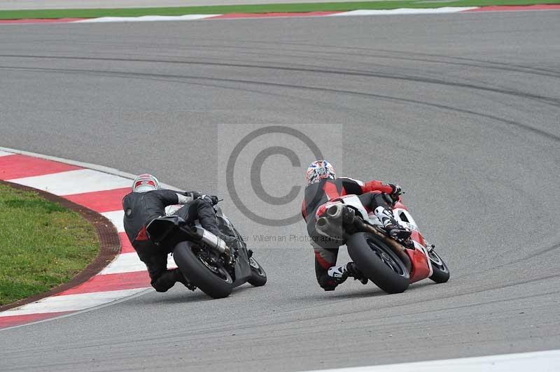 march 2010;motorbikes;no limits;peter wileman photography;portimao;portugal;trackday;trackday digital images