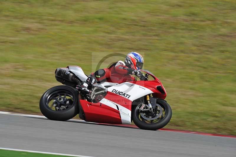 march 2010;motorbikes;no limits;peter wileman photography;portimao;portugal;trackday;trackday digital images